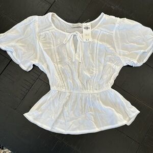 NWT Abercrombie & Fitch Angle Sleeve Peasant Top